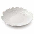 Plat de service 30 cm en céramique blanche à relief floral