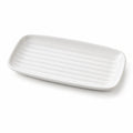 Plat rectangulaire 30 × 15 cm en céramique blanche strié pour service